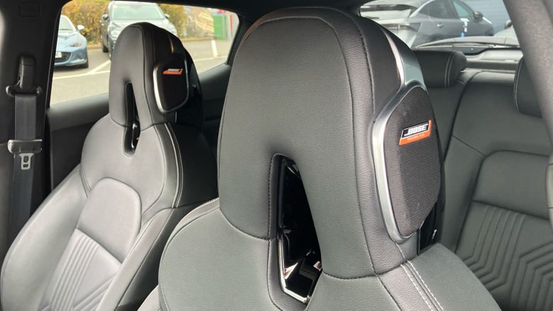 Nissan Juke 1.6 Hybrid Tekna 5dr Auto Hybrid Hatchback